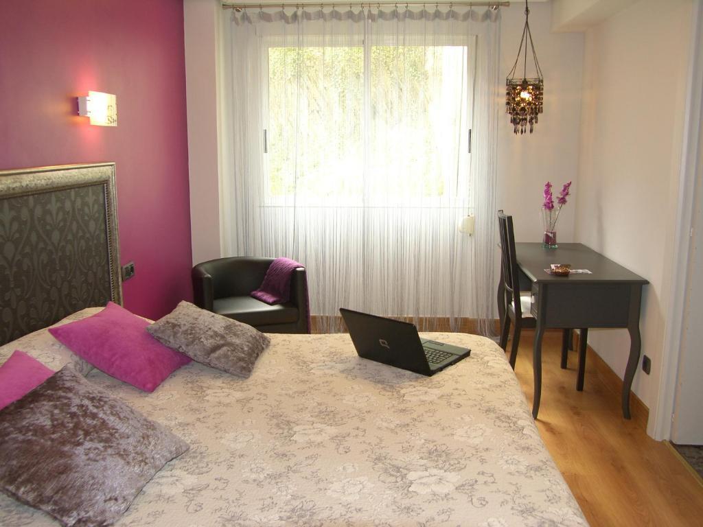 Hotel Melida Ostatua Ermua Zimmer foto